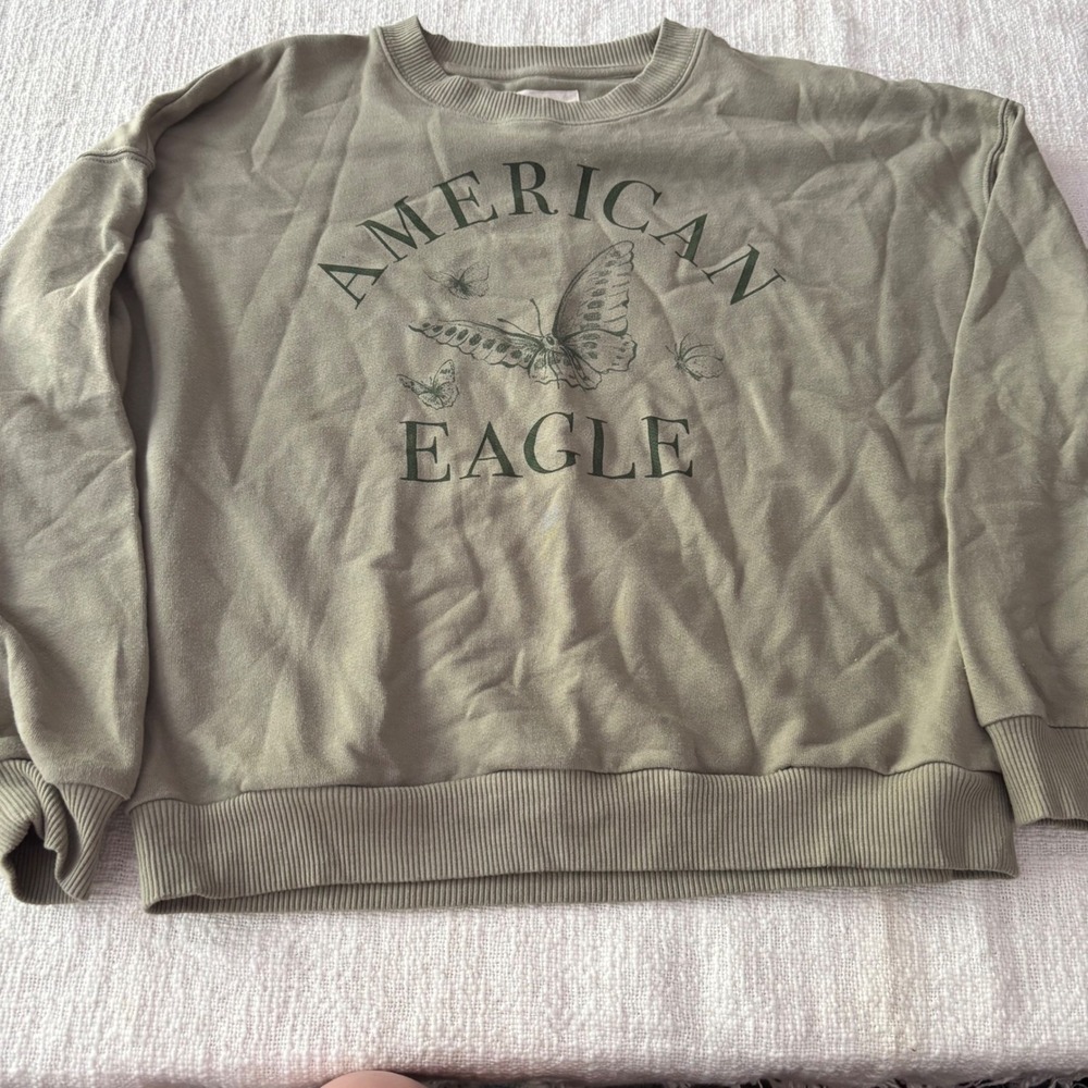 American Eagle Butterfly Graphic Crewneck Sweatshirt Olive Green Medium